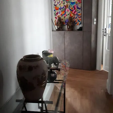 Bed & Breakfast Hyper Centre Double, Parking Securise, Petits Dejeuners Compris *